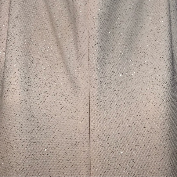 #55187 Jovani White Size 4 Gown - Prom/Pagaent - Picture 7 of 16